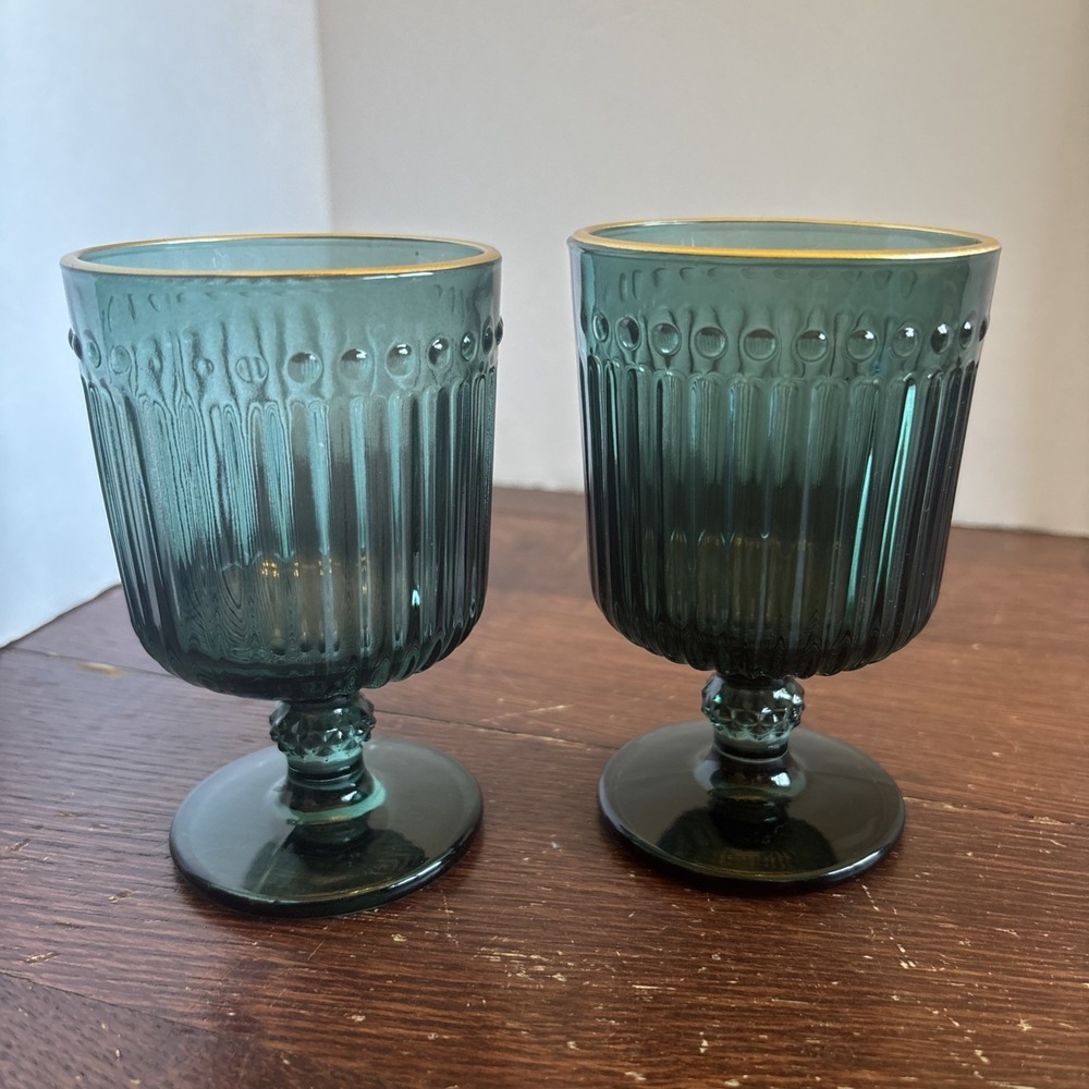 2 Green Glass Stemware Goblets Fluted Pattern Gold Rim 4.5" Tall Vtg Style